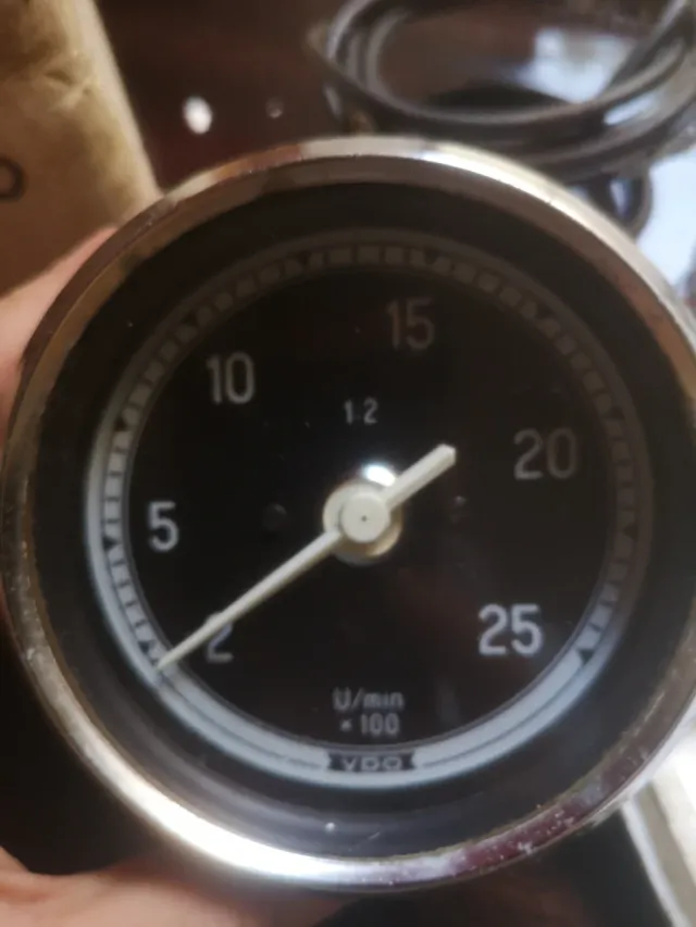 Tacómetro VDO 2500 RPM