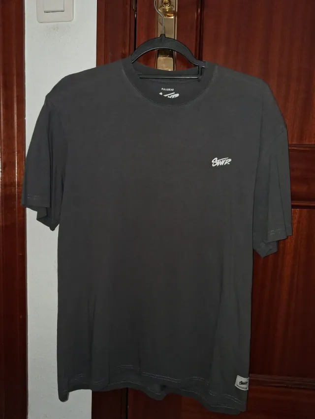 Camiseta Pull&Bear gris