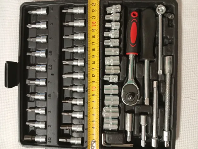 Juego de 46 piezas de dados y puntas