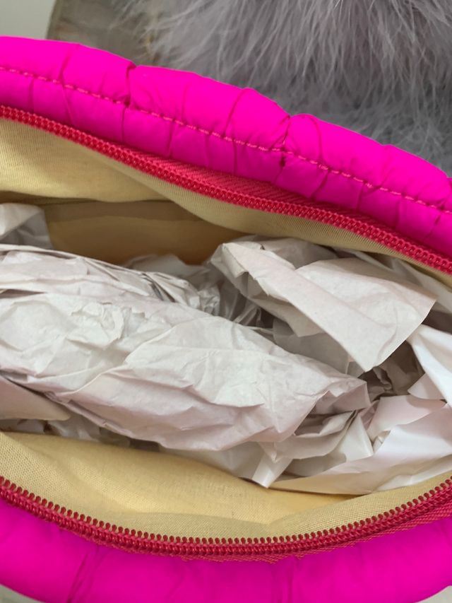 Neceser fucsia acolchado