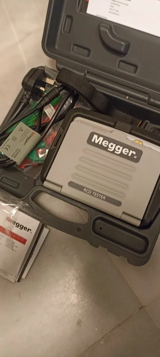 Comprobador diferenciales Megger RCDT320