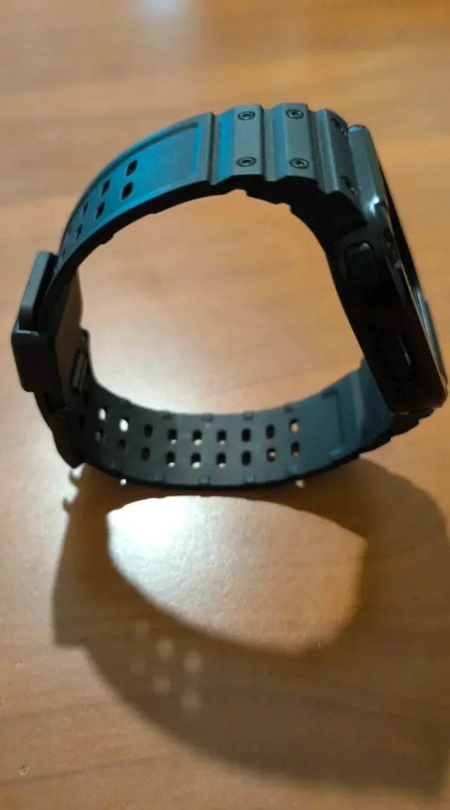 Protezione Armatura Fitbit Versa Nera
