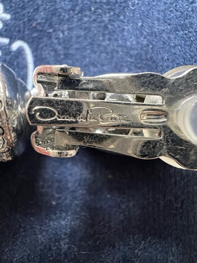 Oscar de la Renta Pendientes Clip Borla