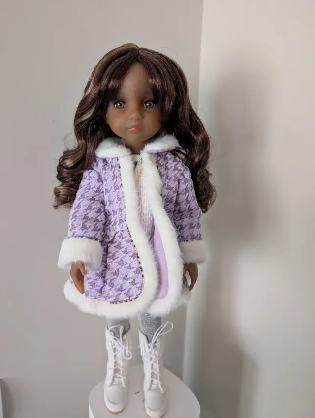 Muñeca Ruby Red Fashion Friends LE Navidad Grace