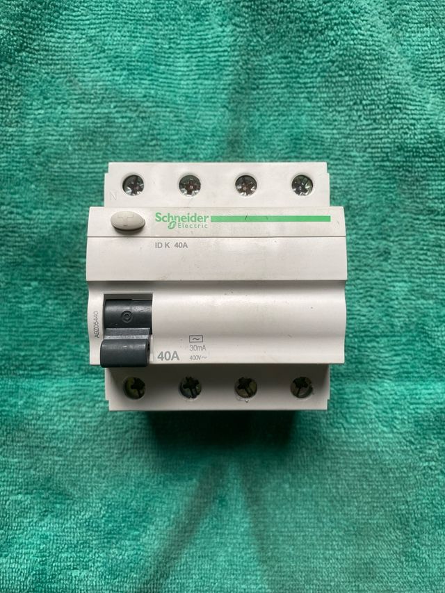 Diferencial Trifásico Schneider 40A