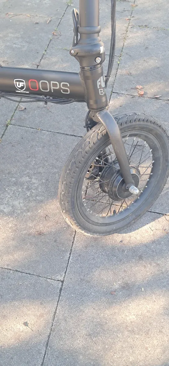 Bicicleta Eléctrica Plegable Negra