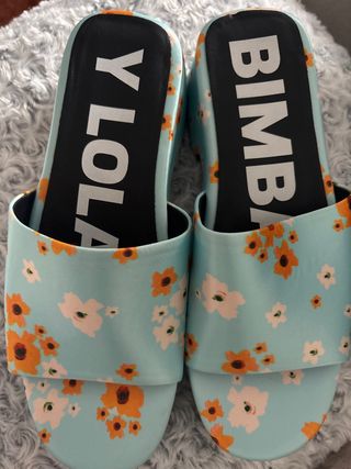 Sandalias Bimba y Lola Florales