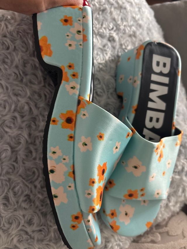 Sandalias Bimba y Lola Florales