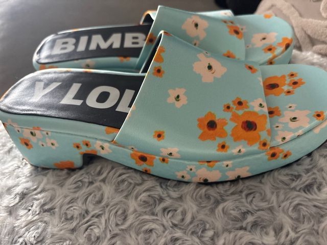 Sandalias Bimba y Lola Florales