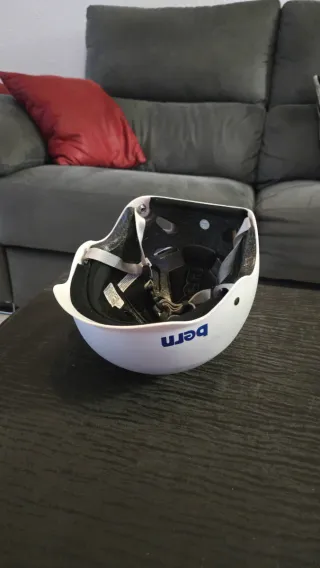 Casco sci/snowboard Bern come nuovo