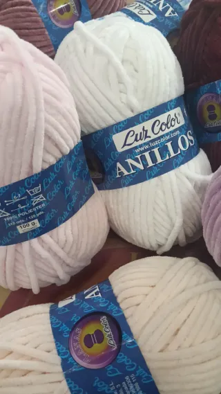 Lote 8 ovillos terciopelo chenilla