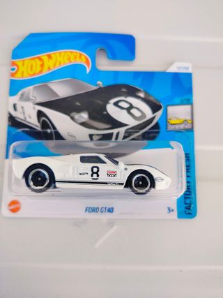 Hot Wheels Ford GT40 Factory Fresh 12/250