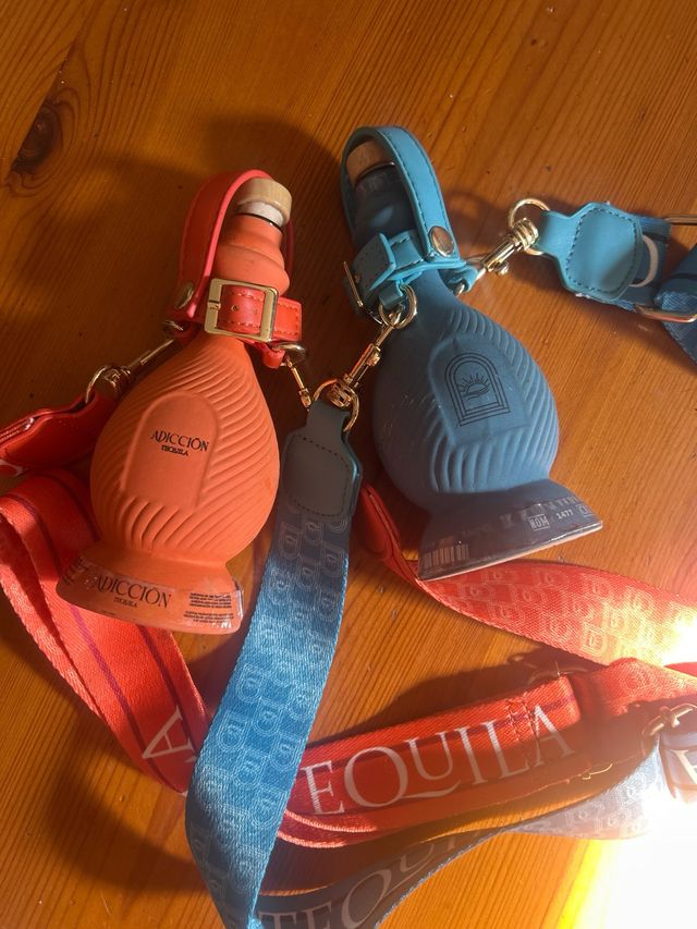 Bottiglia di Tequila Adicción con Cinturino