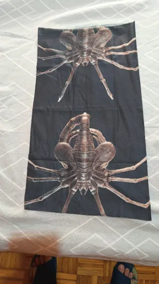 Scaldacollo leggero Alien nero e marrone