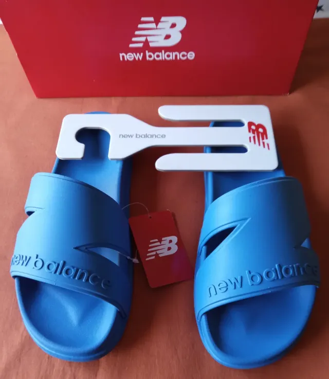 Chanclas New Balance Unisex Azul nuevas