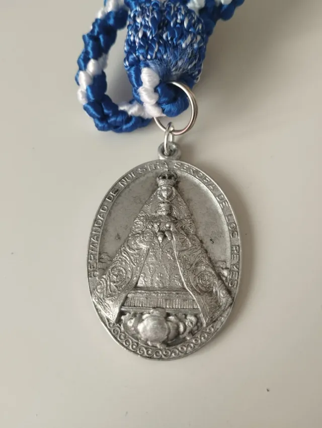 Medalla Hermandad Virgen de los Reyes Sevilla