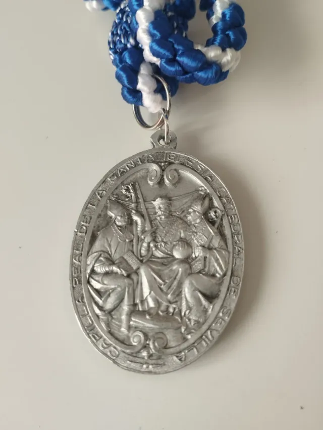 Medalla Hermandad Virgen de los Reyes Sevilla