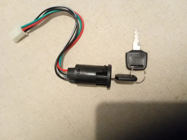 Bombín con llaves de contacto