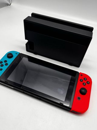 Nintendo Switch Azul y Rojo