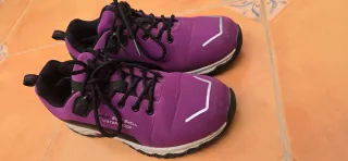 Botas montaña Paredes moradas T37