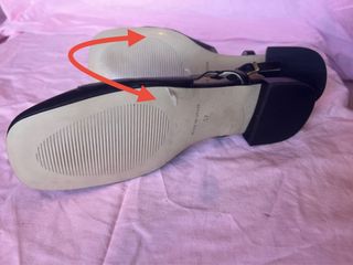 Zapatos tacón bajo, destalonados Talla 37.