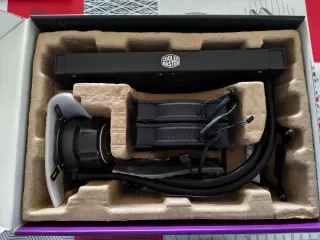 i7 12700kf + Gigabyte Z690 UD DDR4 + 32gb RAM