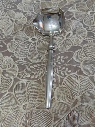 Mestolo vintage in metallo argentato