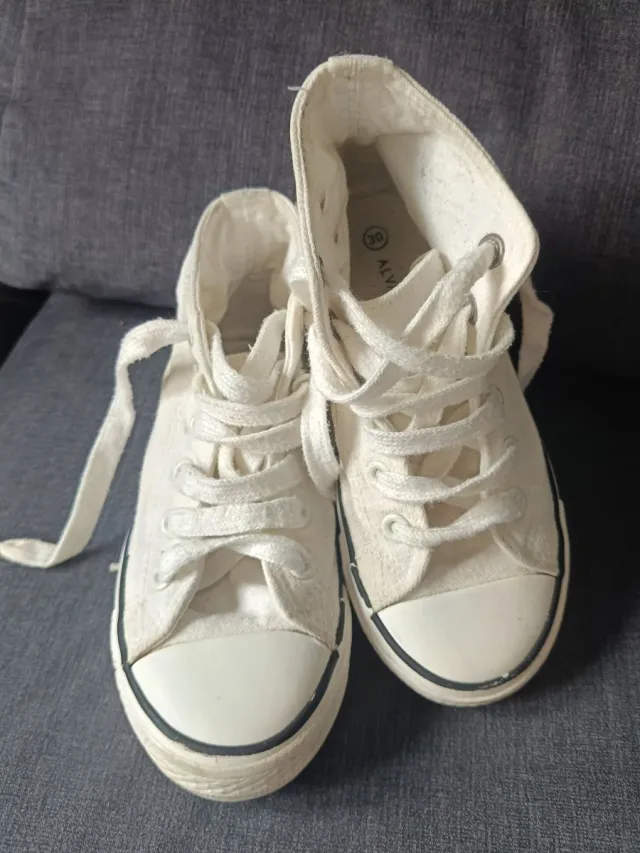 Botas de lona blancas talla 30