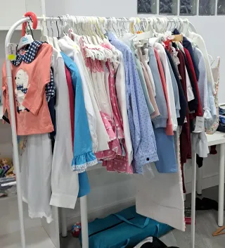 Lote Ropa Infantil Nueva, entorno a las 700 piezas