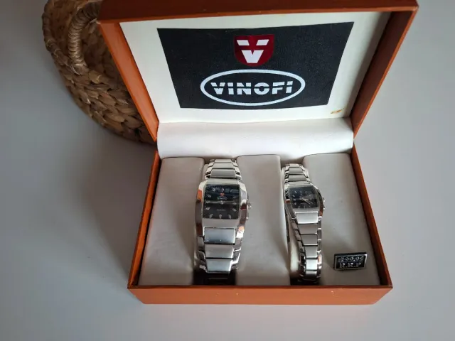 Juego de relojes VINOFI hombre y mujer