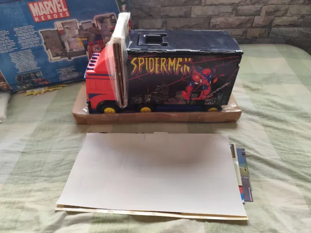 Camión Marvel Super Heroes Spiderman nuevo