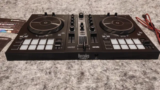 Controladora Hercules DJControl Impulse 300 MK2