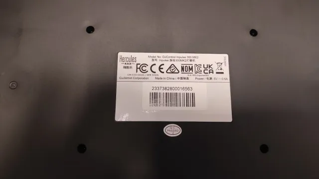 Controladora Hercules DJControl Impulse 300 MK2