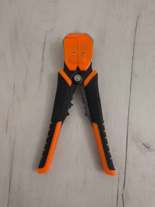 Crimpadora Alicate Pelacables TACKLIFE