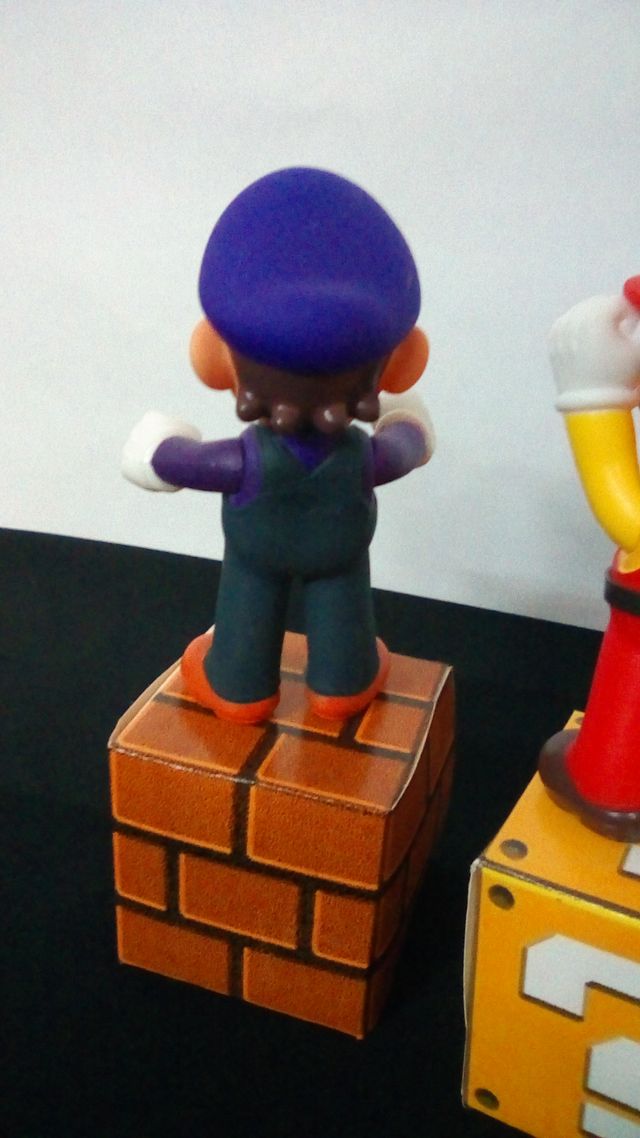 Set 2 action figure Super Mario