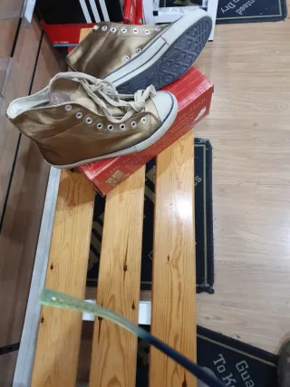 Botas de cuña doradas para hombre