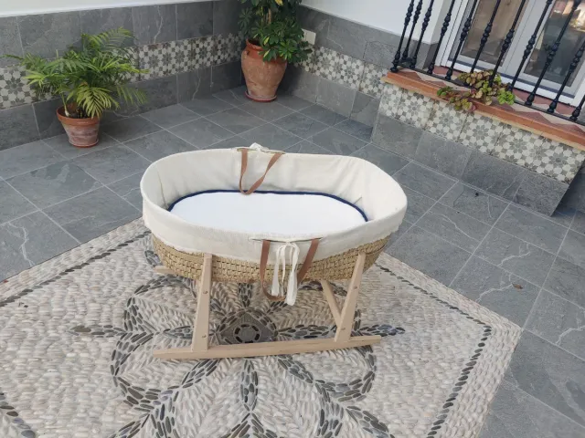 Moisés para bebé de mimbre