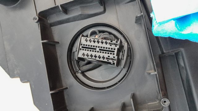 576941773A FARO IZQUIERDO SEAT ATECA