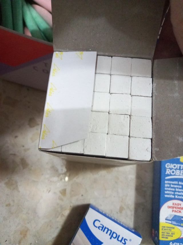 Lote de tizas Giotto, Pelikan y Milan