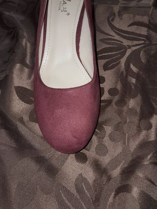 Zapatos tacón mujer antelina color vino