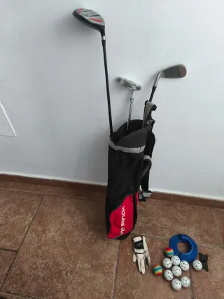 Palos de golf Young Gun Junior con bolsa,pelotas..
