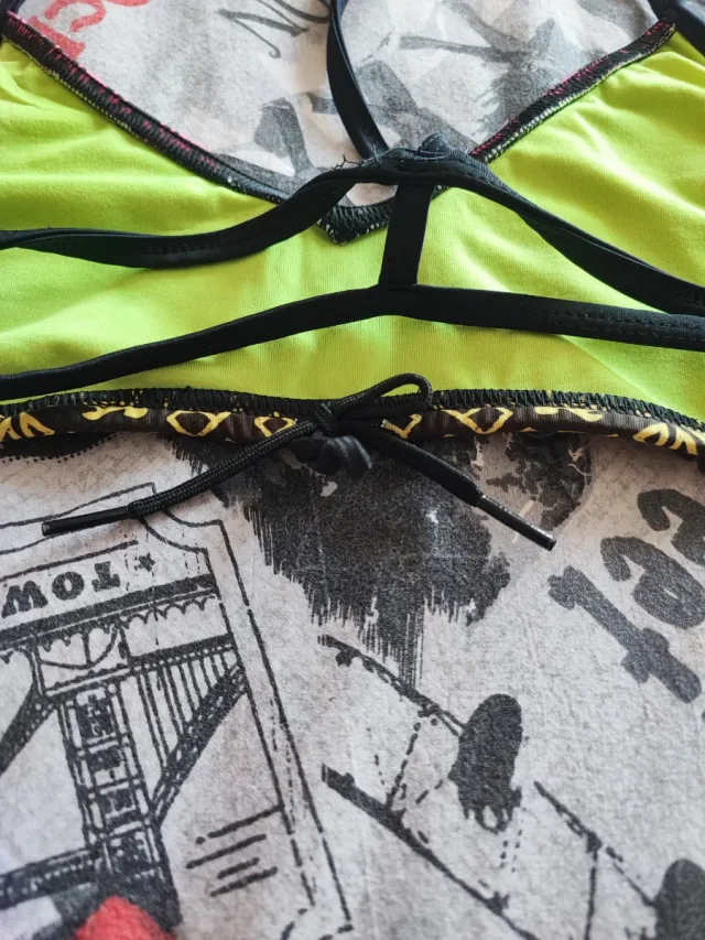 Reggiseno sportivo wiink fantasia tribale Elastico