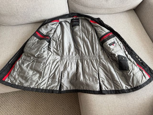 Cazadora Ethiem Negra