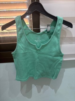 Top verde de verano talla S