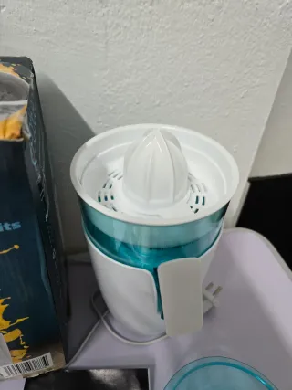 Exprimidor electrico Citrus Cecotec NUEVO