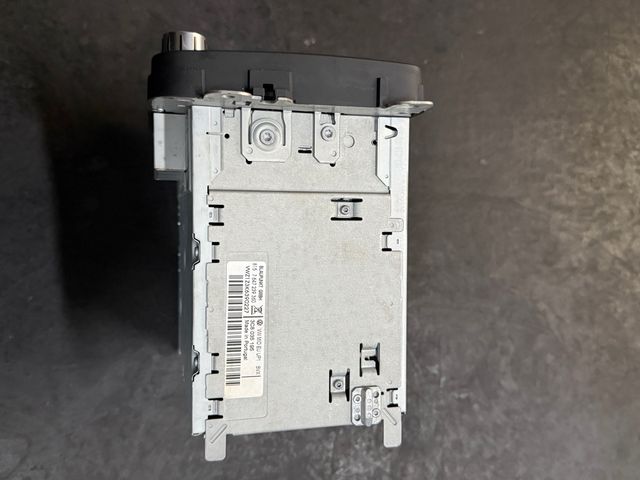 Pantalla Radio Golf VI