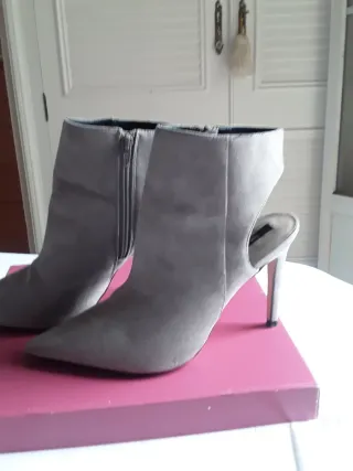Botines Zara Ante Gris Talla41 Destalonado