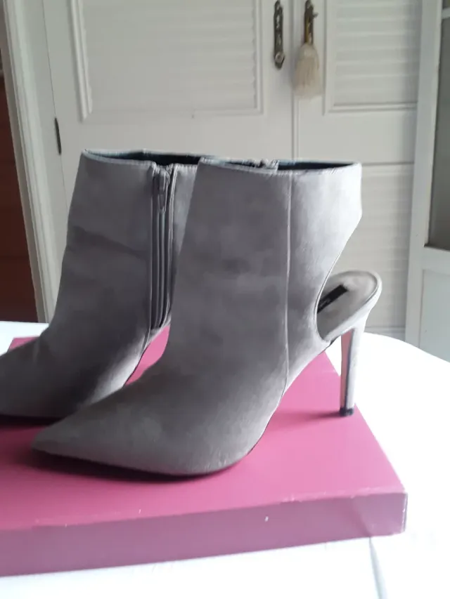 Botines Zara Ante Gris Talla41 Destalonado