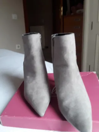 Botines Zara Ante Gris Talla41 Destalonado