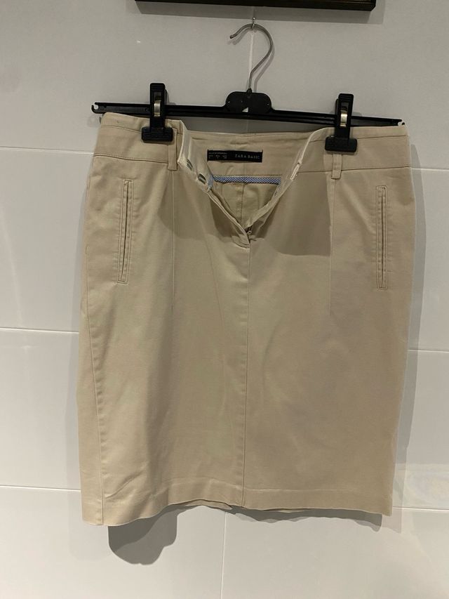 Falda beige de Zara talla L